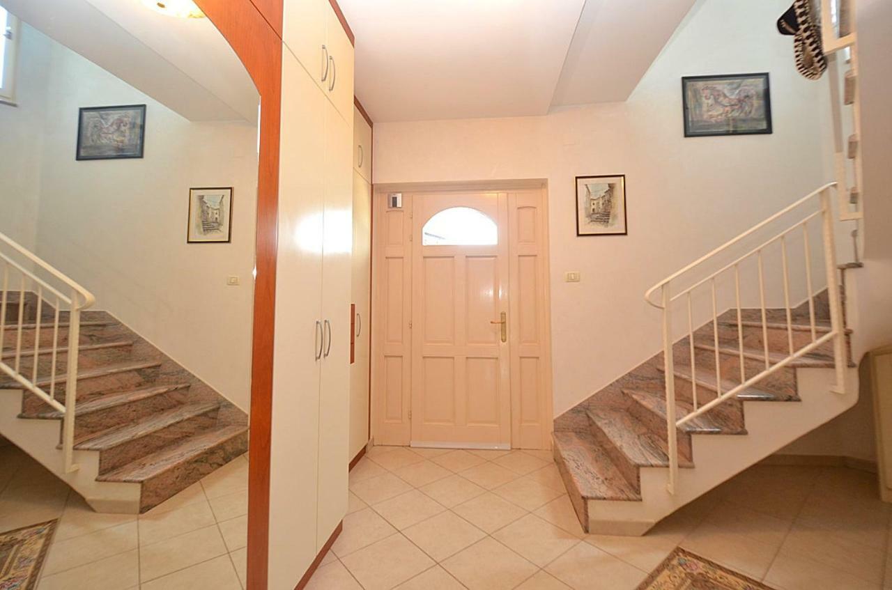 Holiday Home Sverko Novigrad  Bagian luar foto