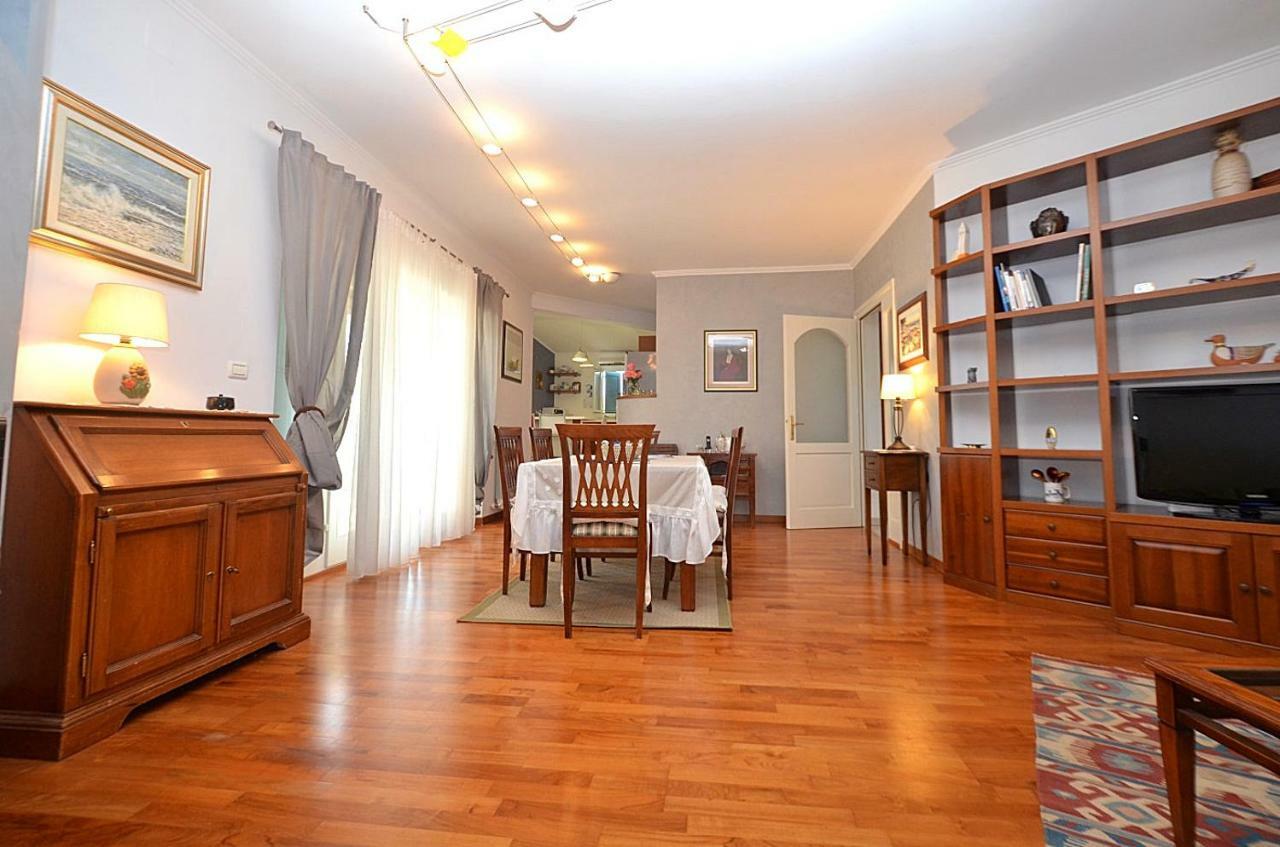 Holiday Home Sverko Novigrad  Bagian luar foto