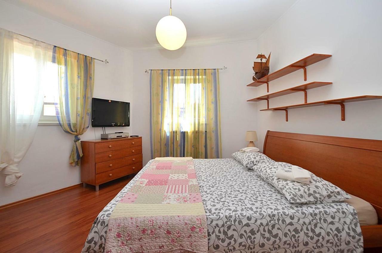 Holiday Home Sverko Novigrad  Bagian luar foto